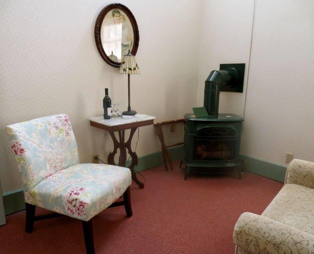 Carriage House Bed & Breakfast Winona Luaran gambar